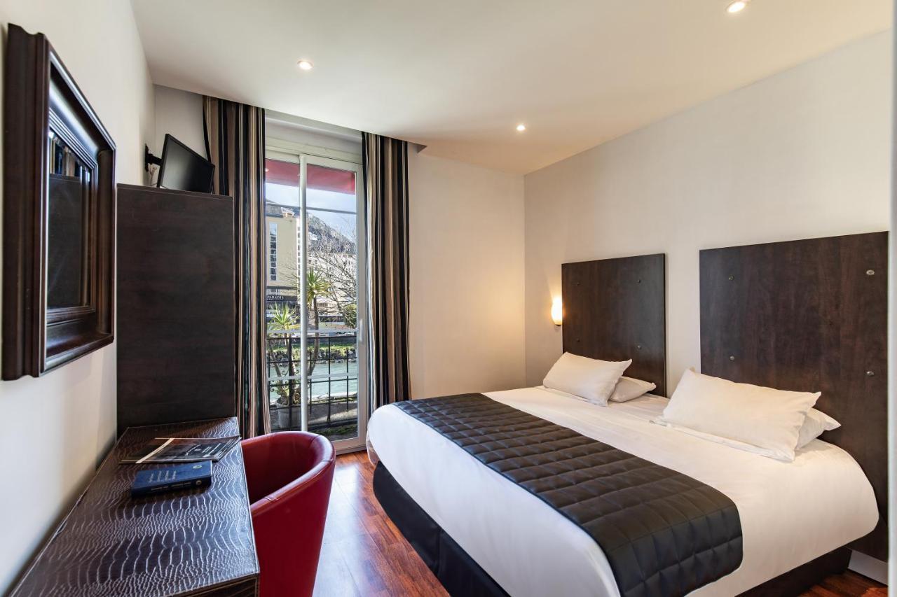Hotel Jeanne D'Arc Лурд Экстерьер фото